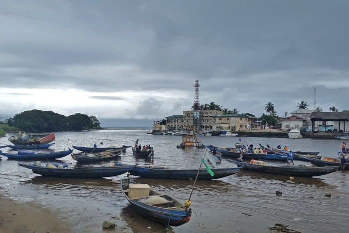 Barcas. Seguro de viaje para Camerún